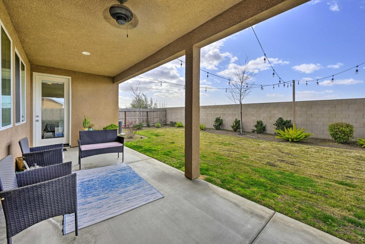 Visalia Home With Yard 4 Mi To Downtown! Εξωτερικό φωτογραφία